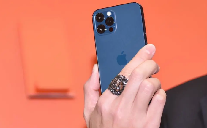 临泽苹果手机维修分享iPhone12系列重启方法教程 
